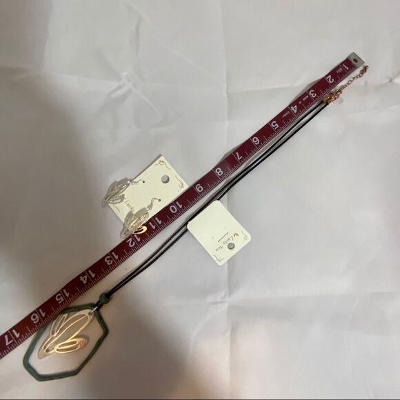 Cactus Silver Patina Necklace Earrings Set - Picture 6 of 7